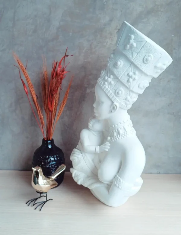 Busto Africana de Gesso com Bebê - Celebração da Maternidade e Cultura! - Imagem 2