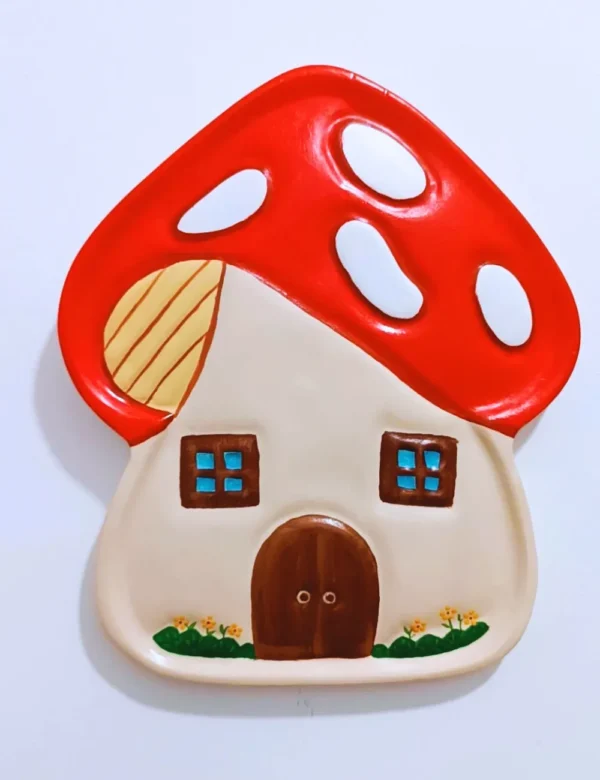 Casa do Cogumelo de Gesso Pintada à Mão – Um Toque de Magia e Cor para Sua Decoração! - Imagem 4