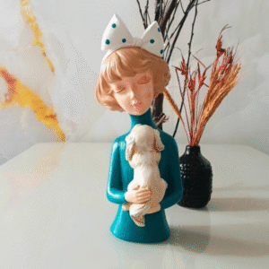 Busto Lilly com Cachorrinho de Gesso – Escultura em Gesso Pintada à Mão